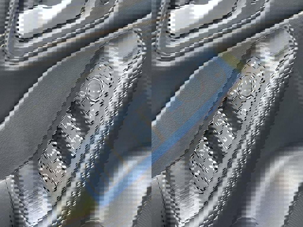 Certified 2024 Nissan Rogue SL w/ SL Premium Package image 33