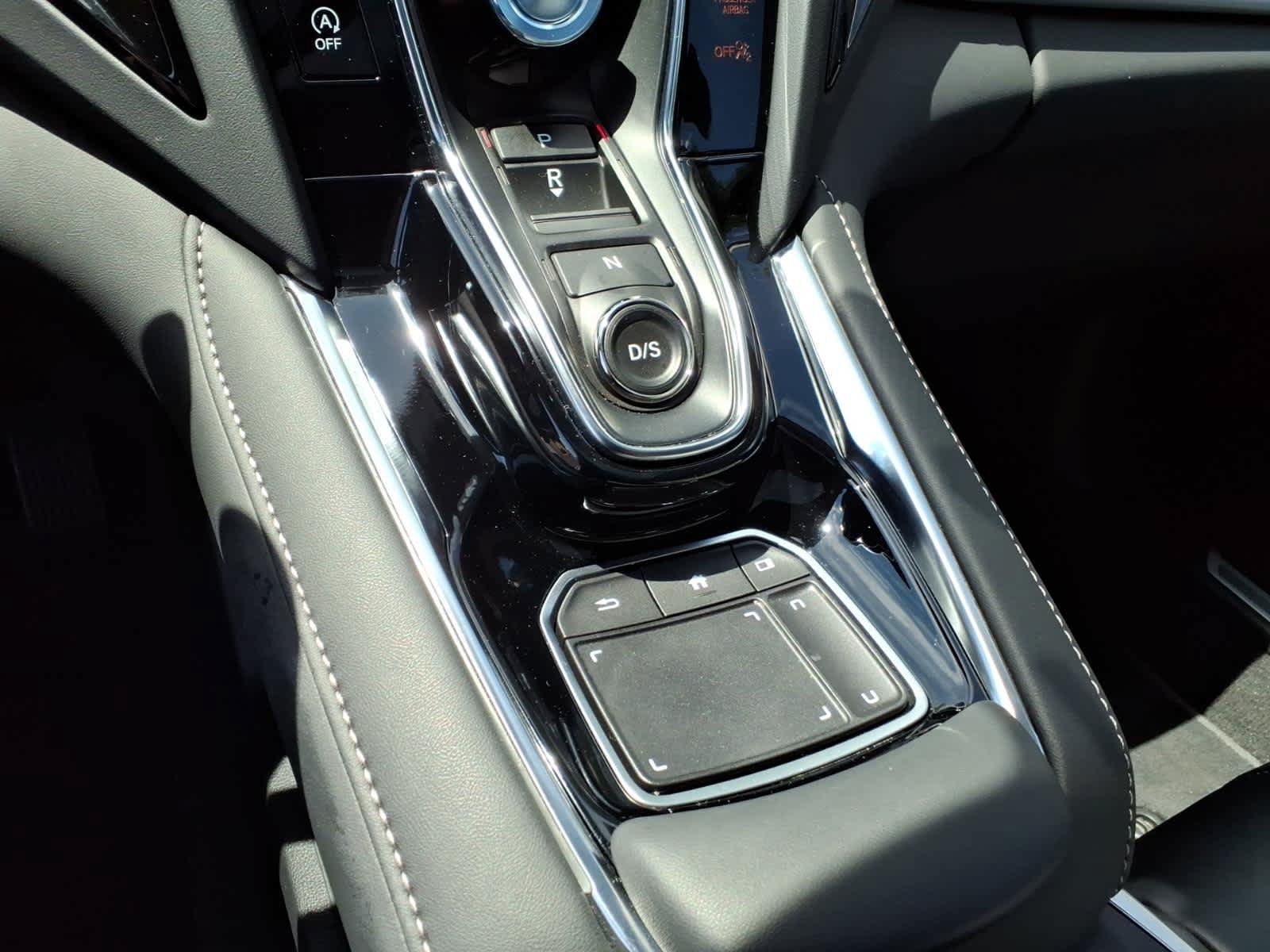 Certified 2025 Acura RDX w/ Technology Package AWD/4WD image 13