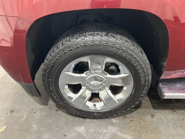 Used 2017 Chevrolet Suburban LT w/ LT Signature Package image 22