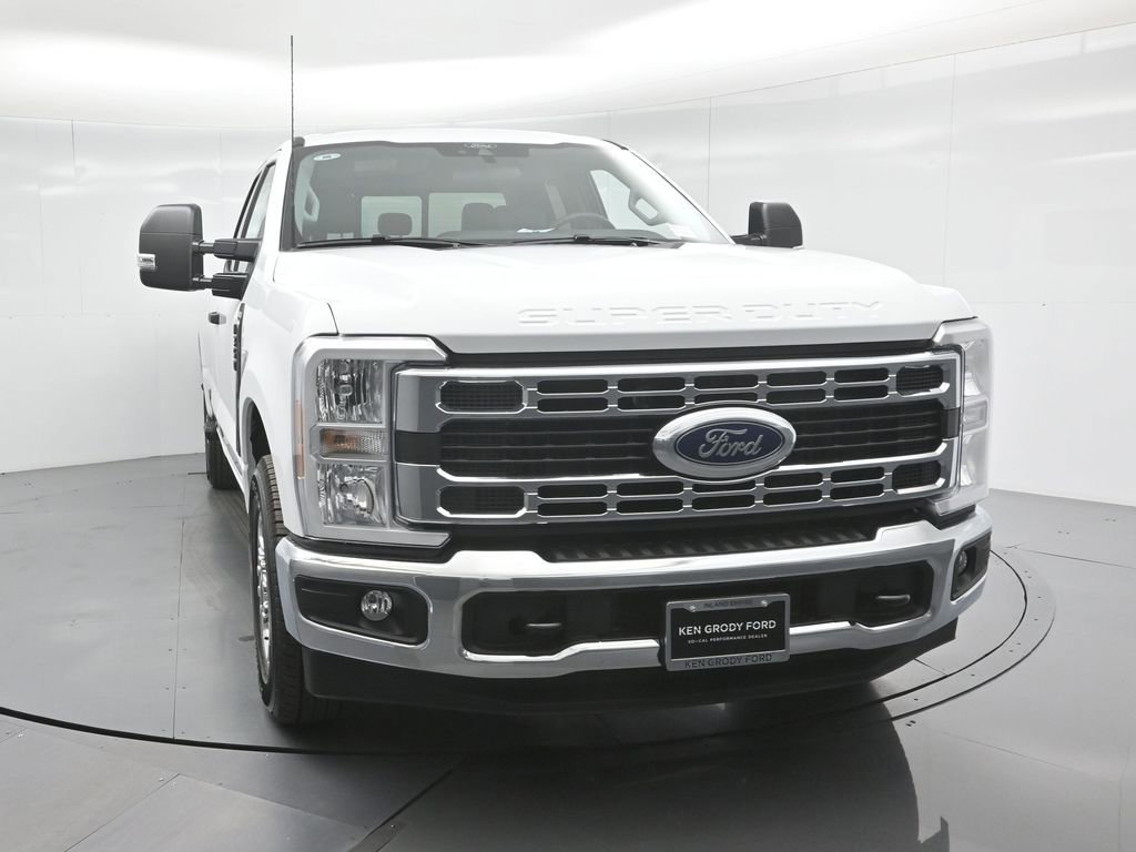 New 2026 Ford F350 XLT image 21