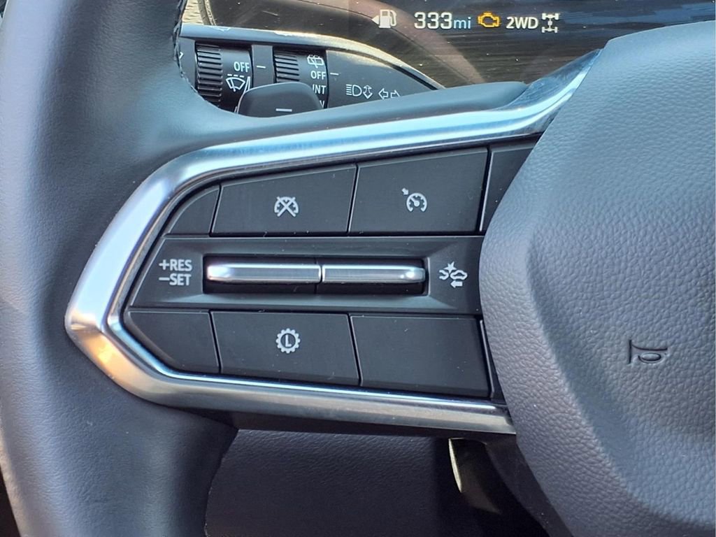 Used 2026 Chevrolet Equinox LT AWD/4WD image 16