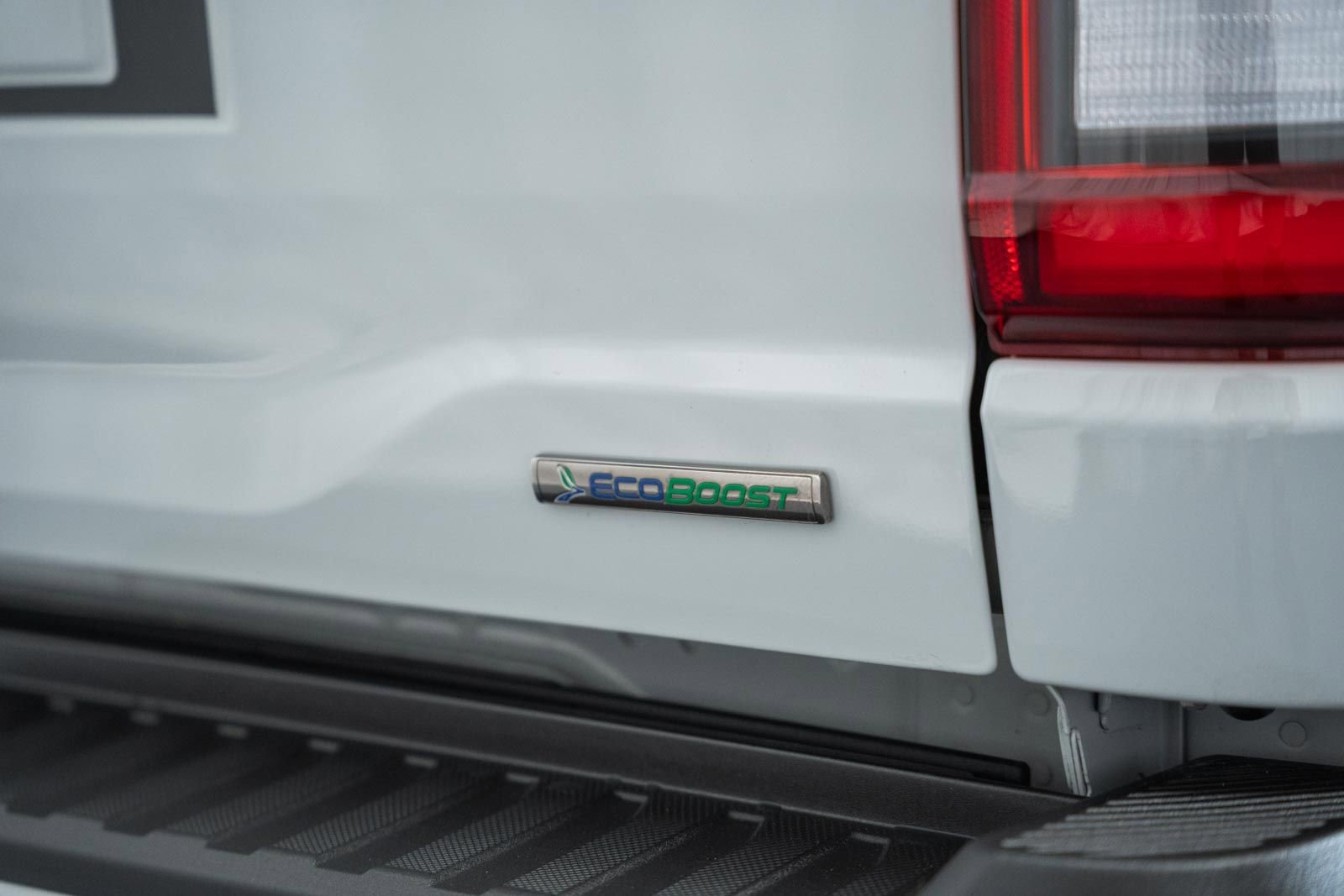 Used 2023 Ford F150 Lariat w/ Equipment Group 502A High image 9