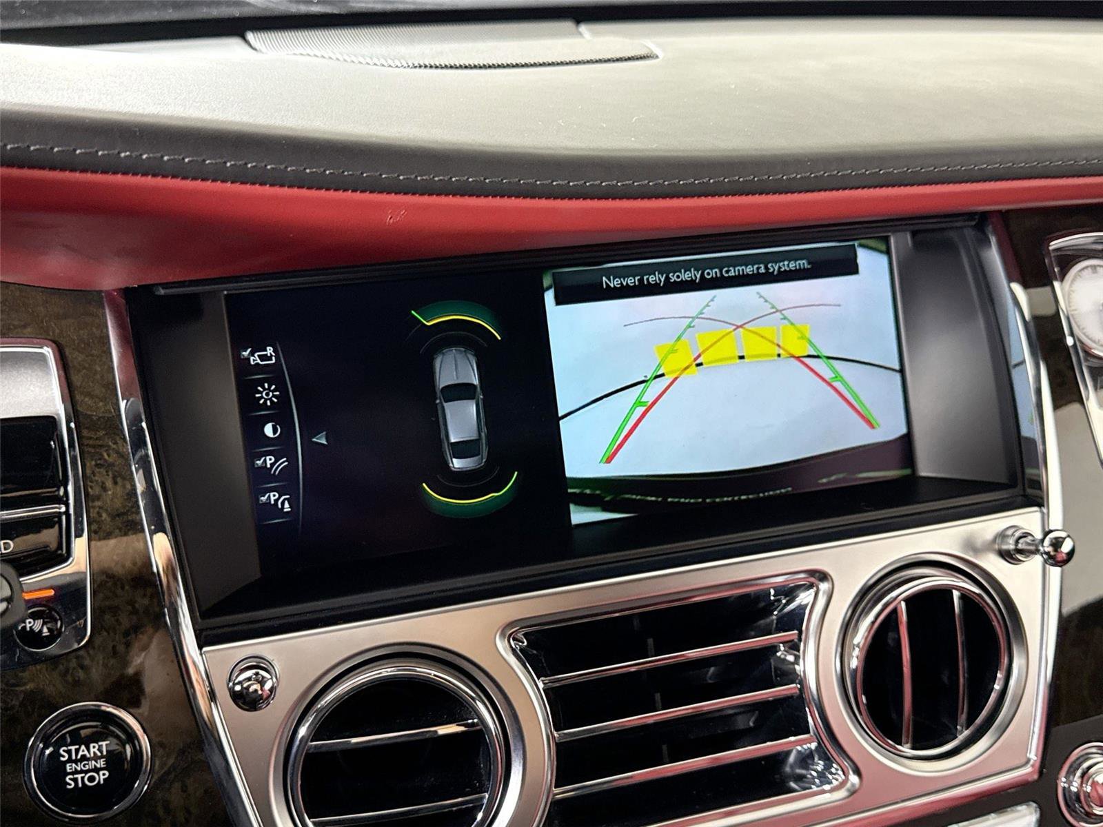 Used 2019 Rolls-Royce Wraith image 19