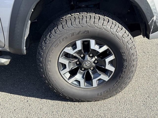 Used 2020 Toyota Tacoma TRD Off-Road w/ Technology Package image 7