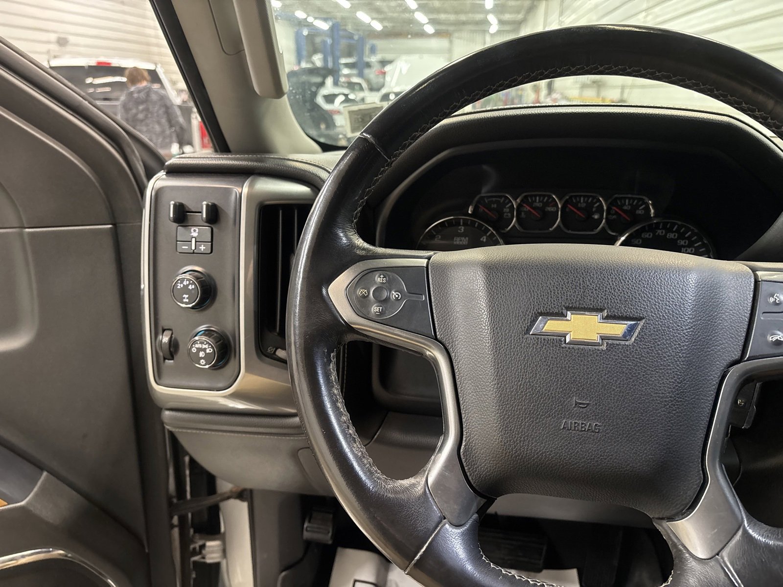 Used 2015 Chevrolet Silverado 2500 LTZ image 14