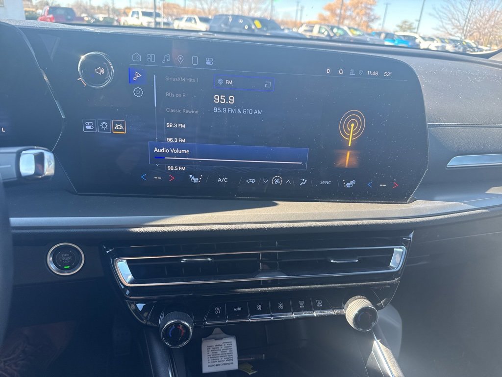 Certified 2025 Chevrolet Traverse LT image 9