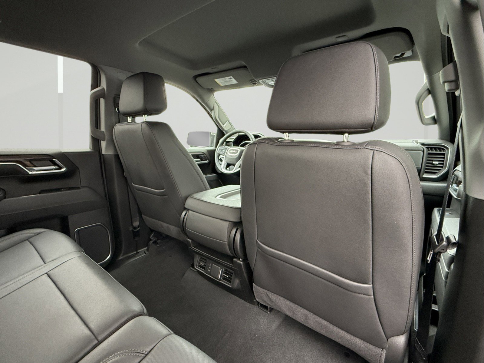 Certified 2025 GMC Sierra 1500 SLT image 49