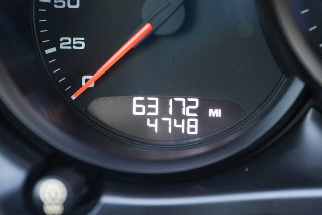 Used 2019 Porsche Macan Base image 30