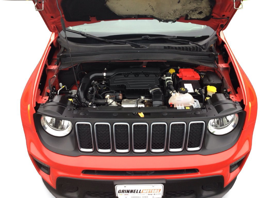 Used 2023 Jeep Renegade Latitude AWD/4WD image 10