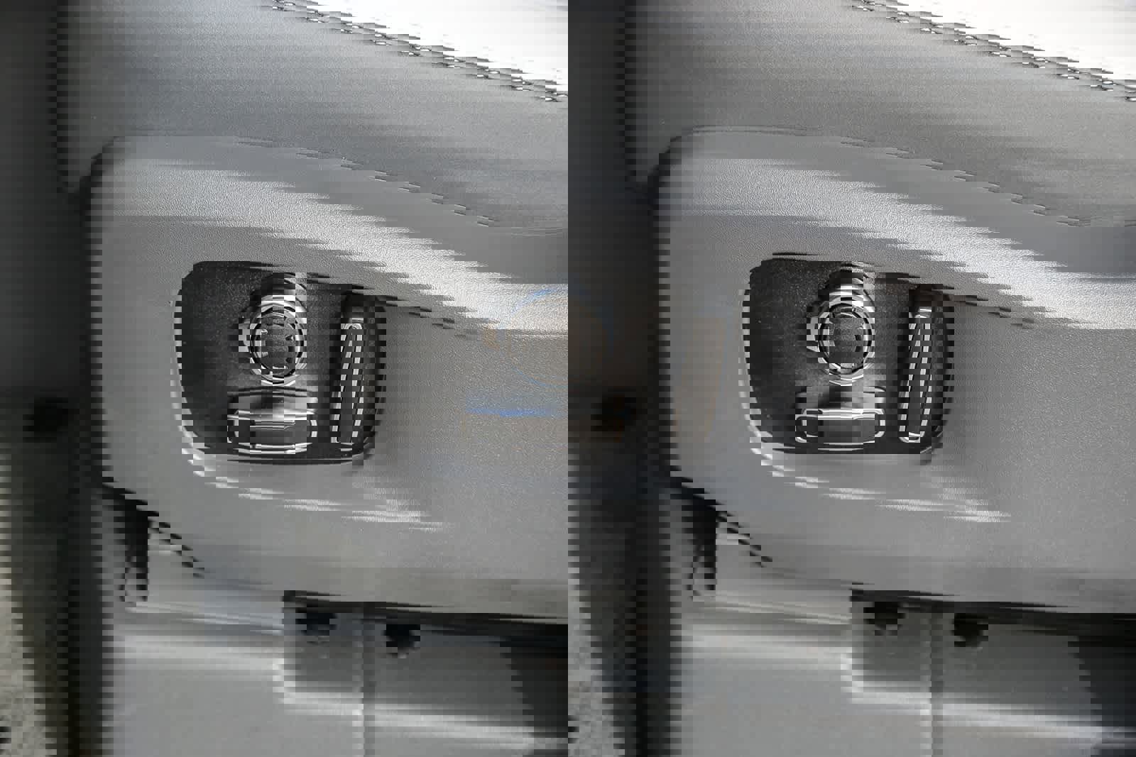 New 2025 Land Rover Defender 130 V8 image 21