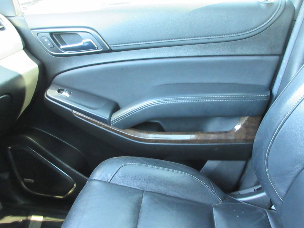 Used 2019 Chevrolet Tahoe LT image 35