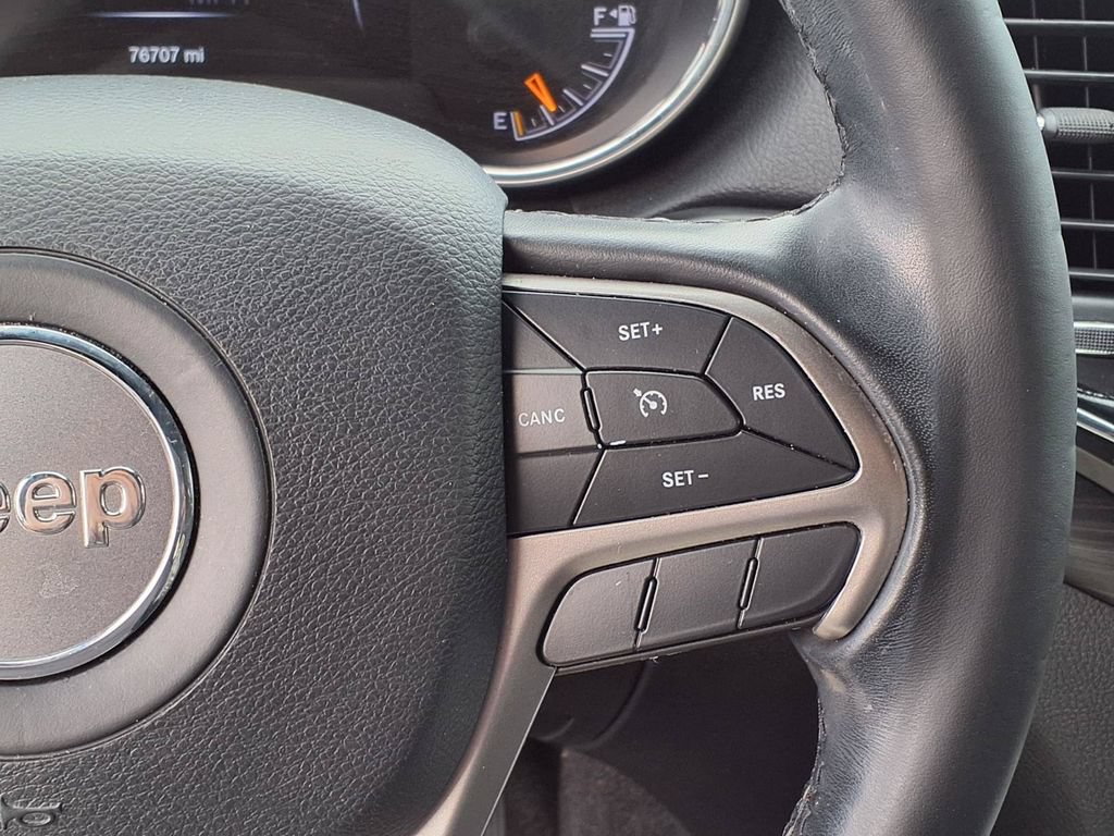 Used 2022 Jeep Grand Cherokee Laredo E RWD image 31