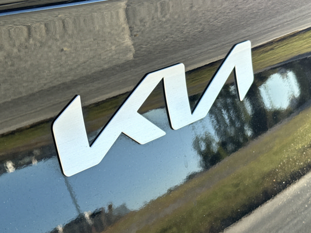 Used 2026 Kia Sportage EX FWD image 13