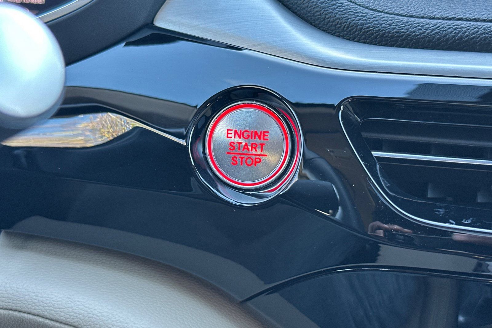 Used 2023 Acura MDX SH-AWD image 27