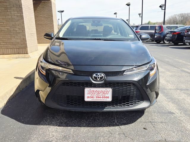Used 2020 Toyota Corolla LE image 2