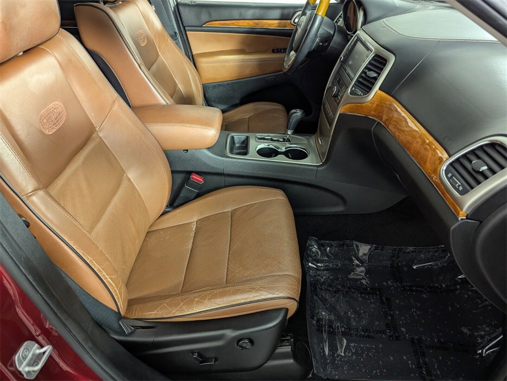 Used 2012 Jeep Grand Cherokee Overland image 32