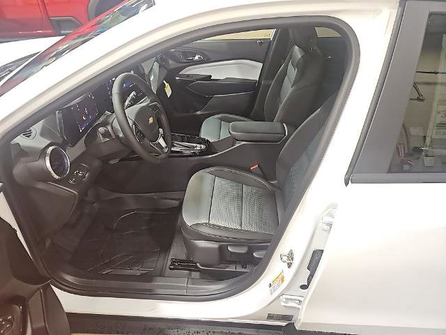 New 2026 Chevrolet Trax LT w/ Driver Confidence Package image 11