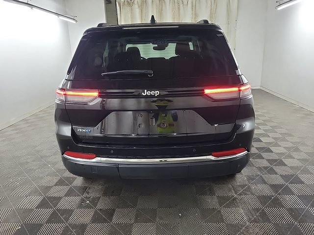 Used 2023 Jeep Grand Cherokee 4xe image 3