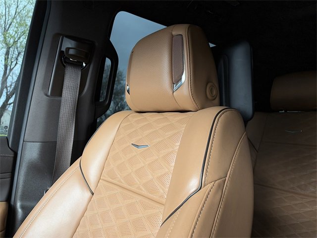 Used 2021 Cadillac Escalade Sport w/ Driver Assist Tech Package image 28