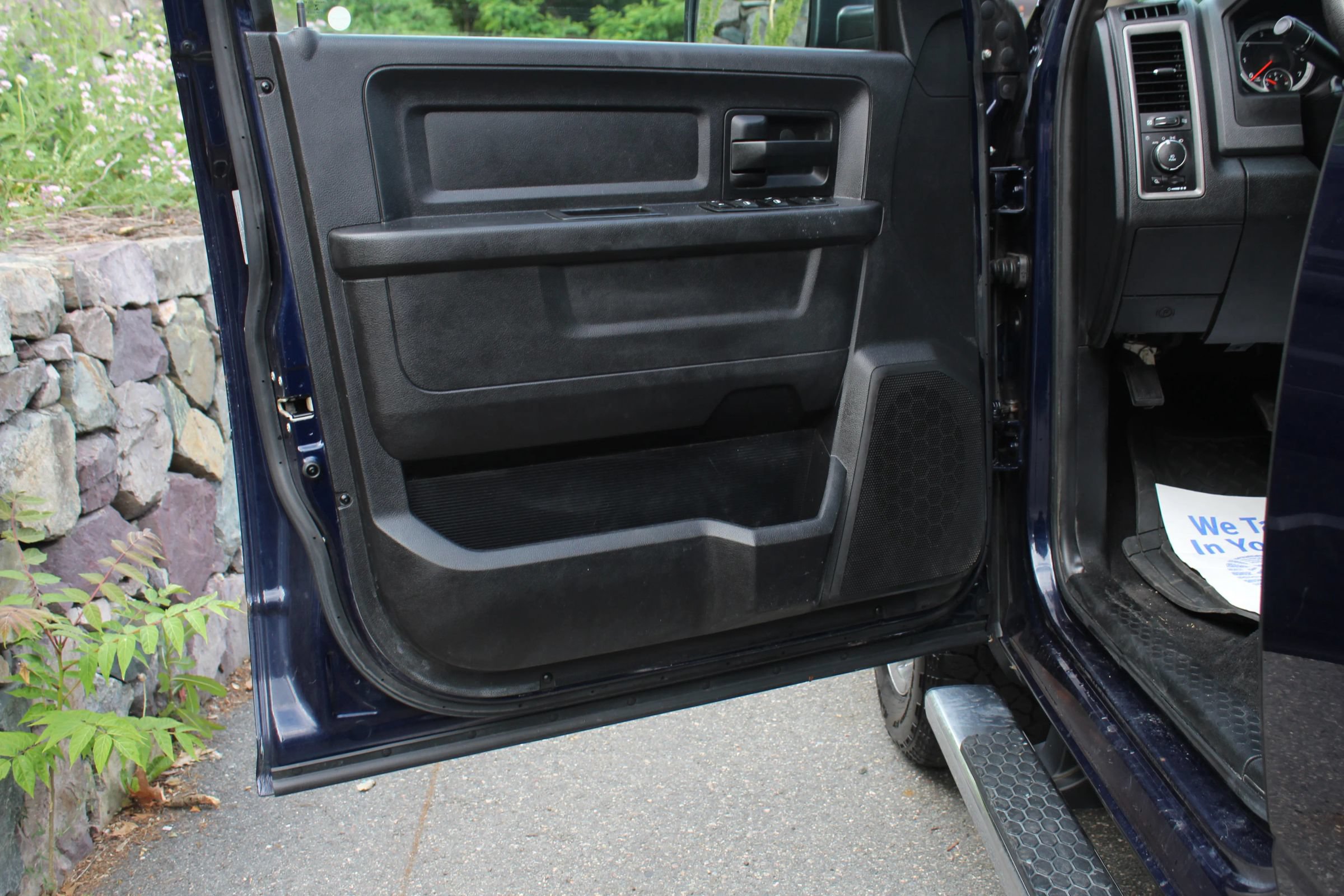 Used 2015 RAM 1500 Express AWD/4WD image 12