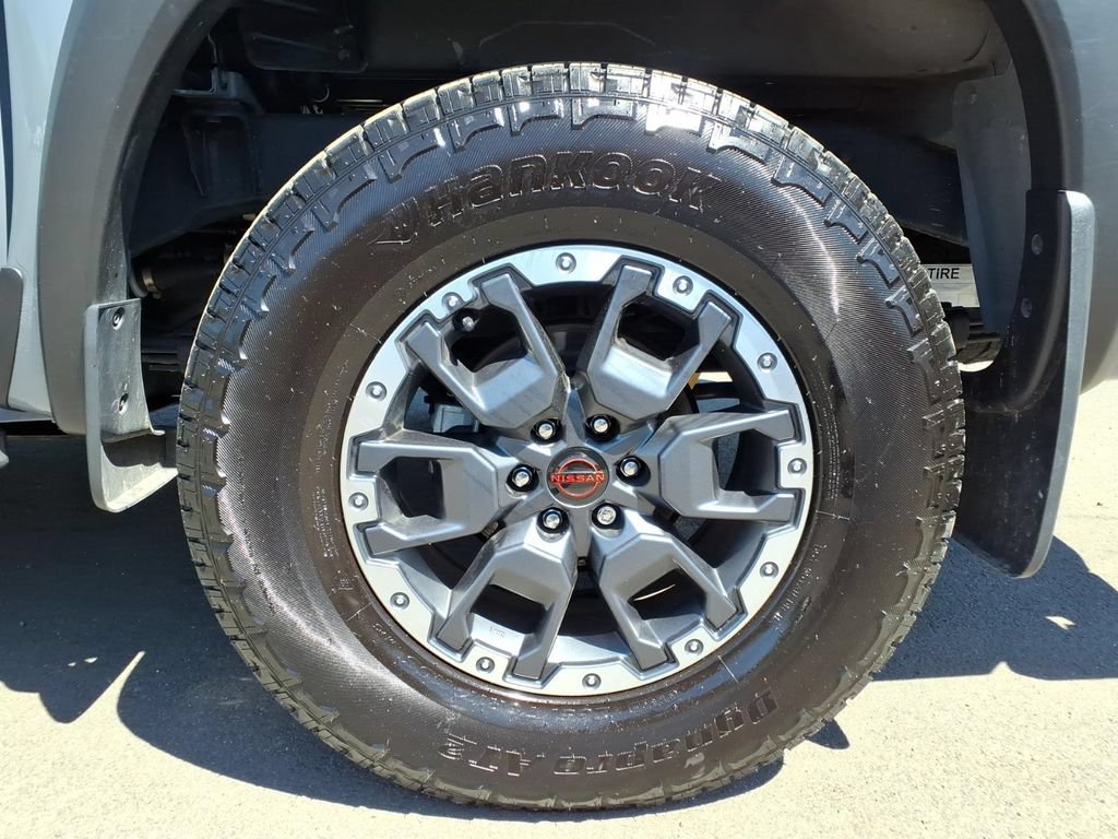 Used 2025 Nissan Frontier PRO-4X w/ Tow Package AWD/4WD image 26