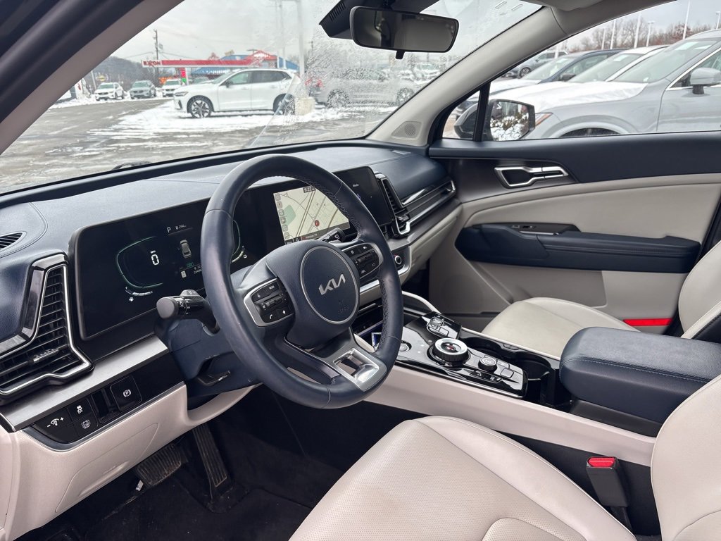 Used 2023 Kia Sportage EX image 15