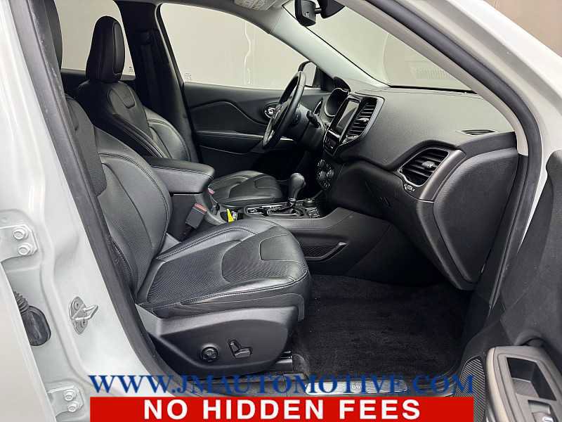 Used 2019 Jeep Cherokee Limited image 20