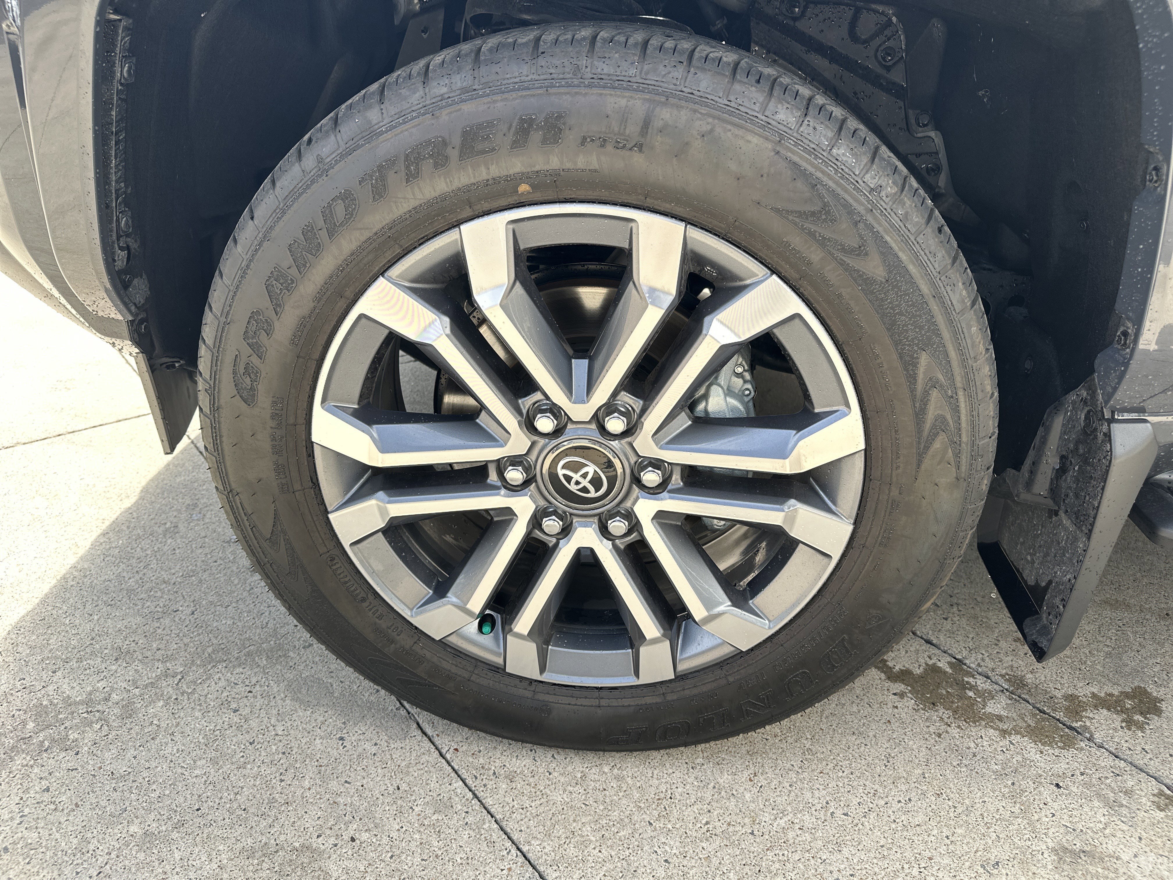 Used 2025 Toyota 4Runner Limited image 16