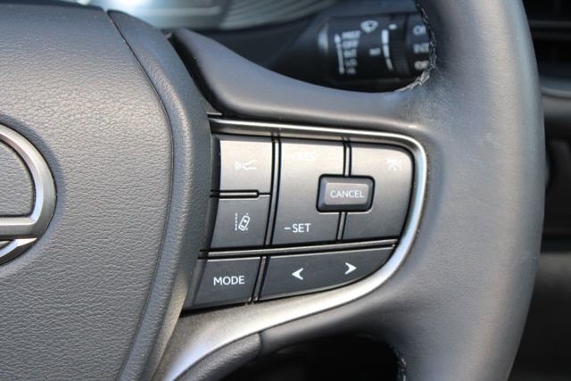 Certified 2023 Lexus UX 250h FWD w/ Accessory Package (Z2) image 17