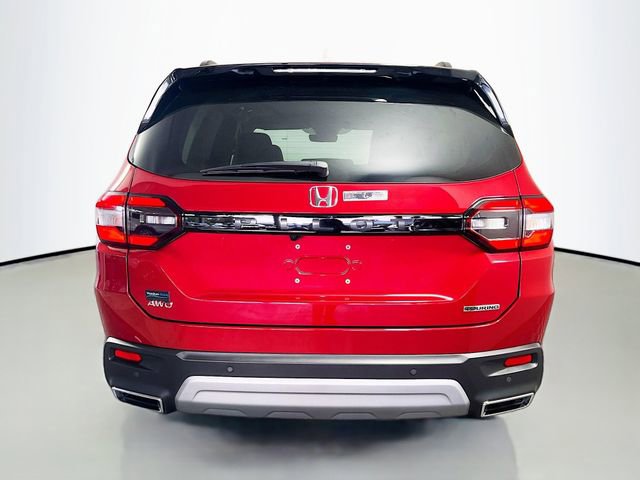 Certified 2025 Honda Pilot Touring image 7