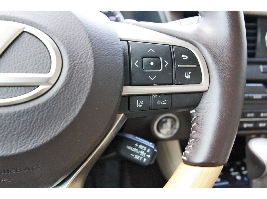 Used 2020 Lexus RX 350L FWD w/ Premium Package image 20