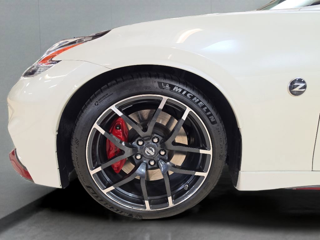 Used 2016 Nissan 370Z NISMO RWD image 19