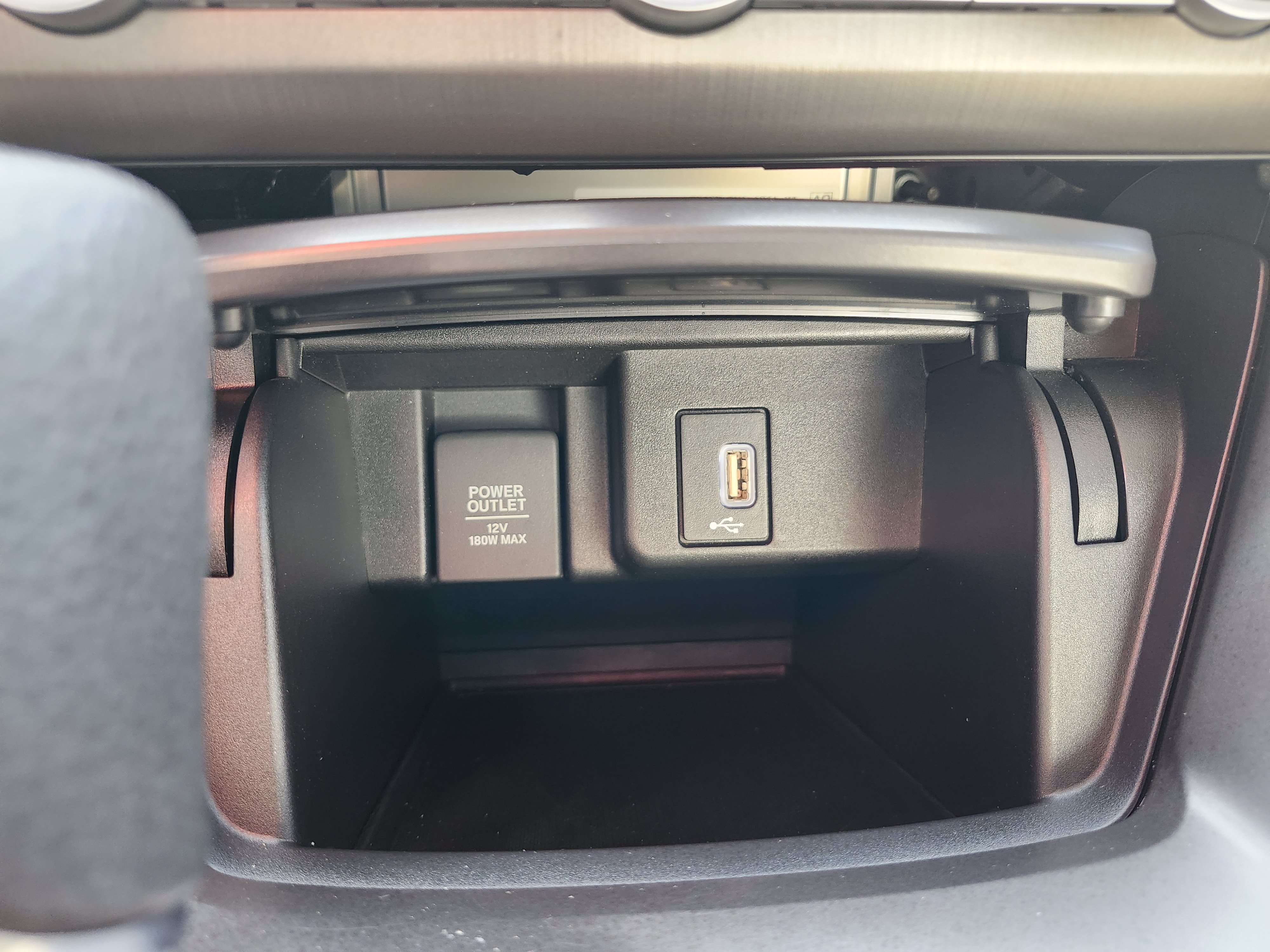 Used 2018 Honda Accord LX image 8