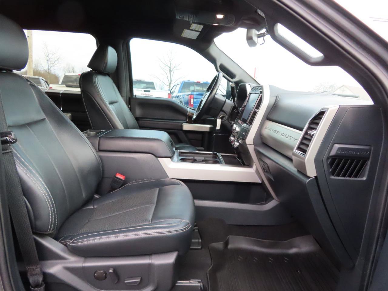 Used 2022 Ford F250 Lariat w/ Chrome Package image 53