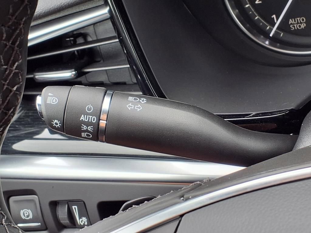 New 2025 Cadillac XT5 Premium Luxury w/ LPO, Floor Liner Package image 18