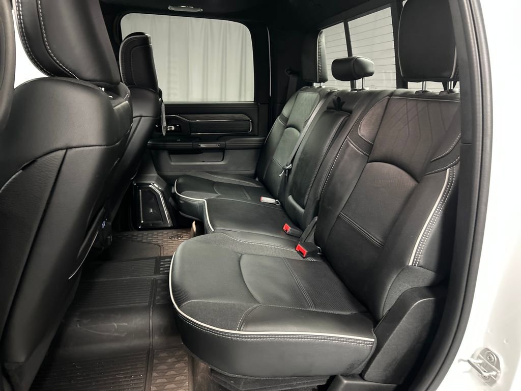 Used 2025 RAM 3500 Limited AWD/4WD image 23