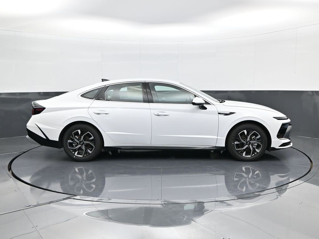 Used 2025 Hyundai Sonata SEL image 4
