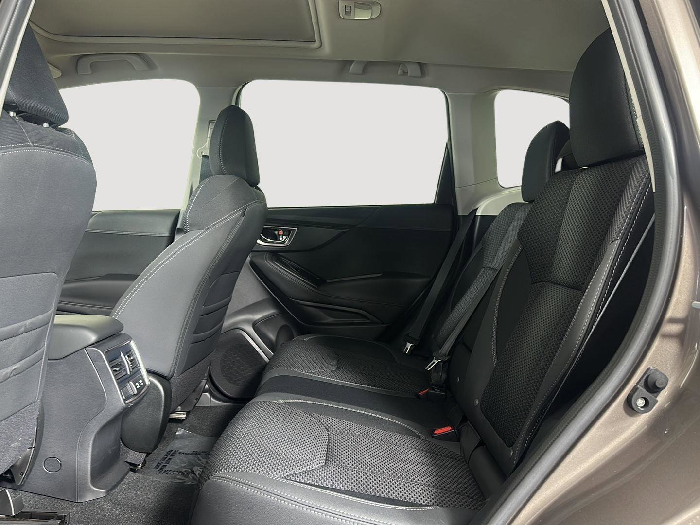 Certified 2024 Subaru Forester Premium AWD/4WD image 18