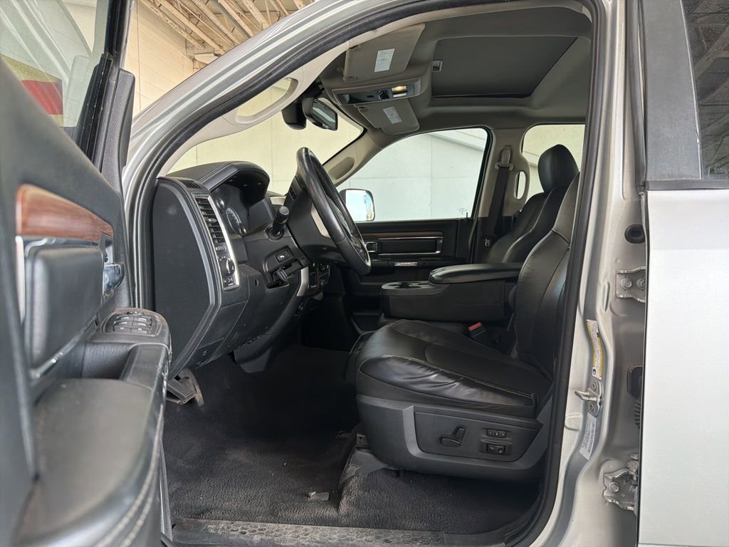 Used 2015 RAM 2500 Laramie w/ Convenience Group image 19