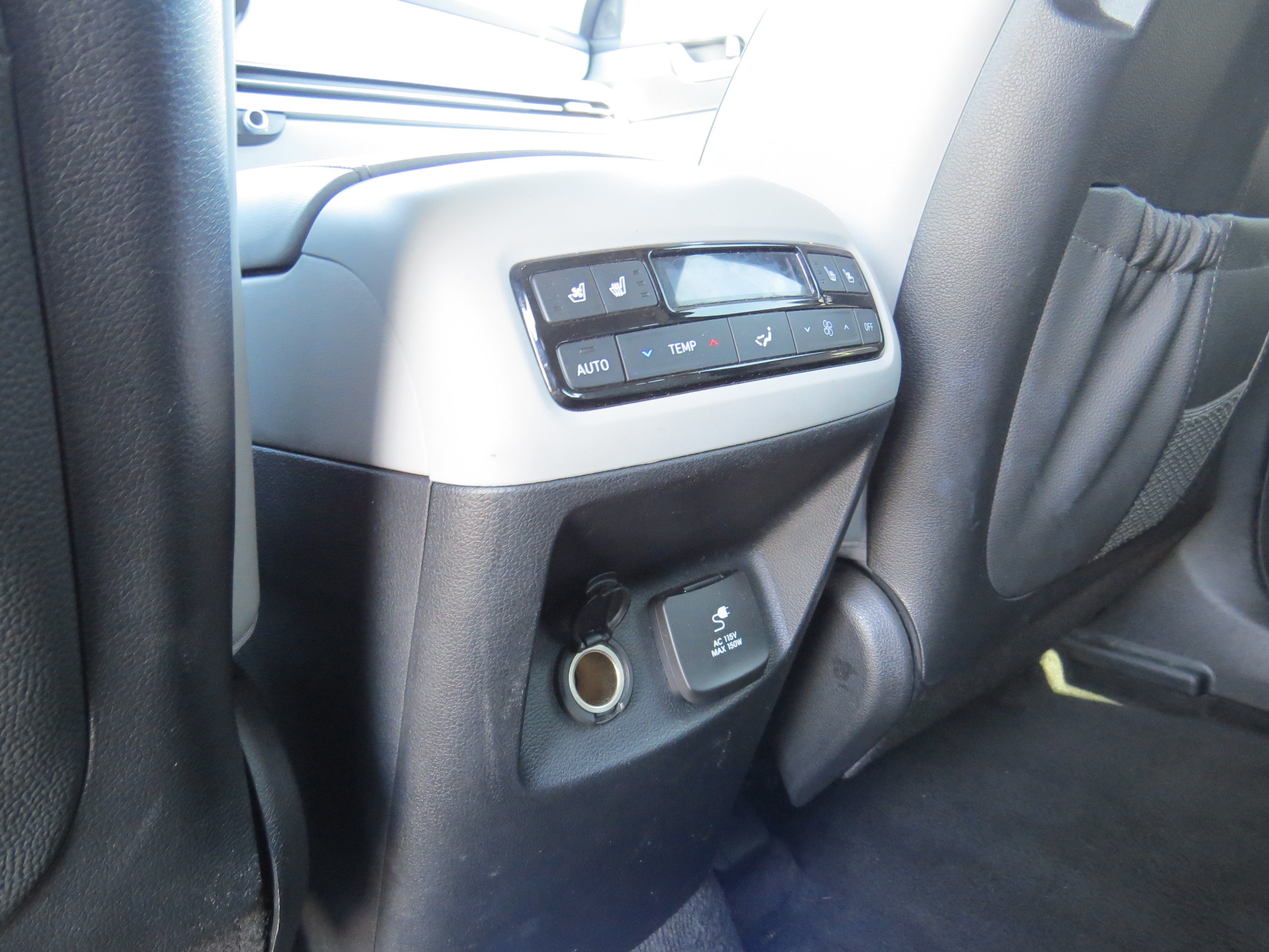 Used 2024 Hyundai Palisade SEL w/ Premium Package AWD/4WD image 14