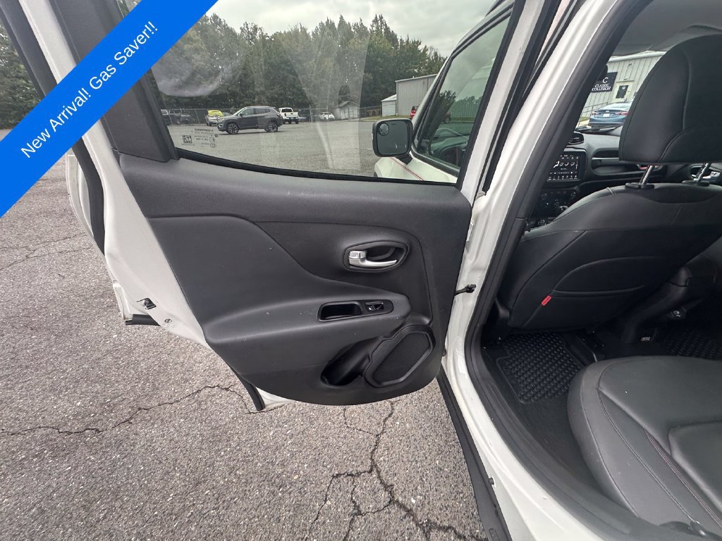 Used 2020 Jeep Renegade Trailhawk w/ Premium Leather Group AWD/4WD image 20