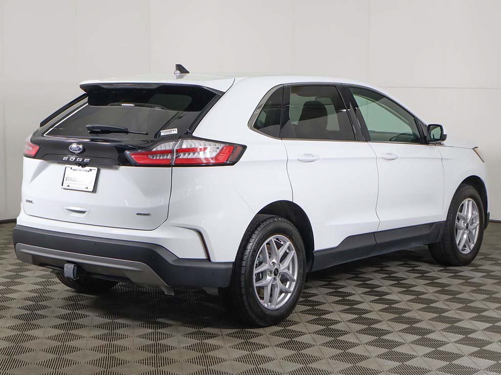 Used 2023 Ford Edge SEL w/ Convenience Package AWD/4WD image 10