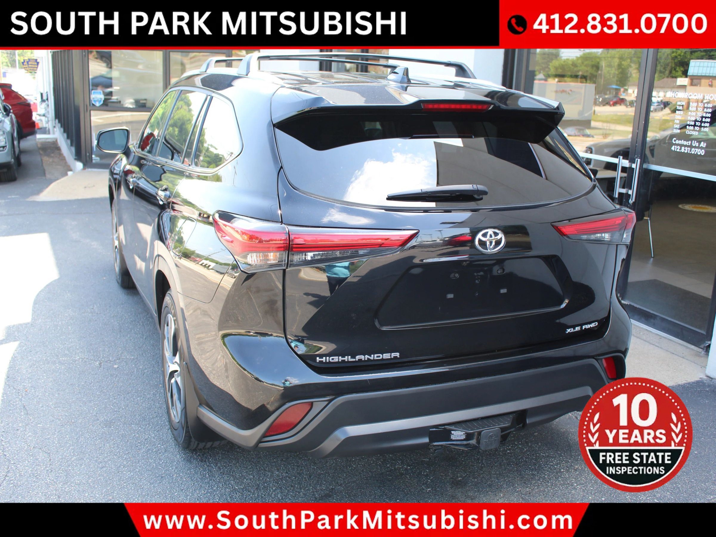 Used 2022 Toyota Highlander XLE AWD/4WD image 7