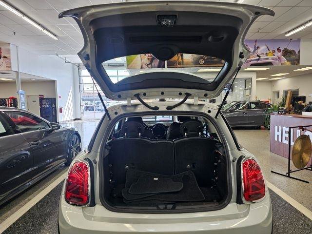 Used 2022 MINI Cooper SE FWD image 32