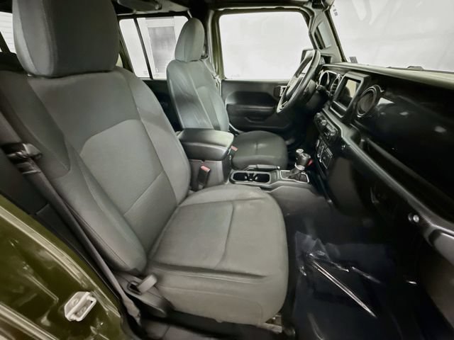 Used 2022 Jeep Gladiator Sport AWD/4WD image 25