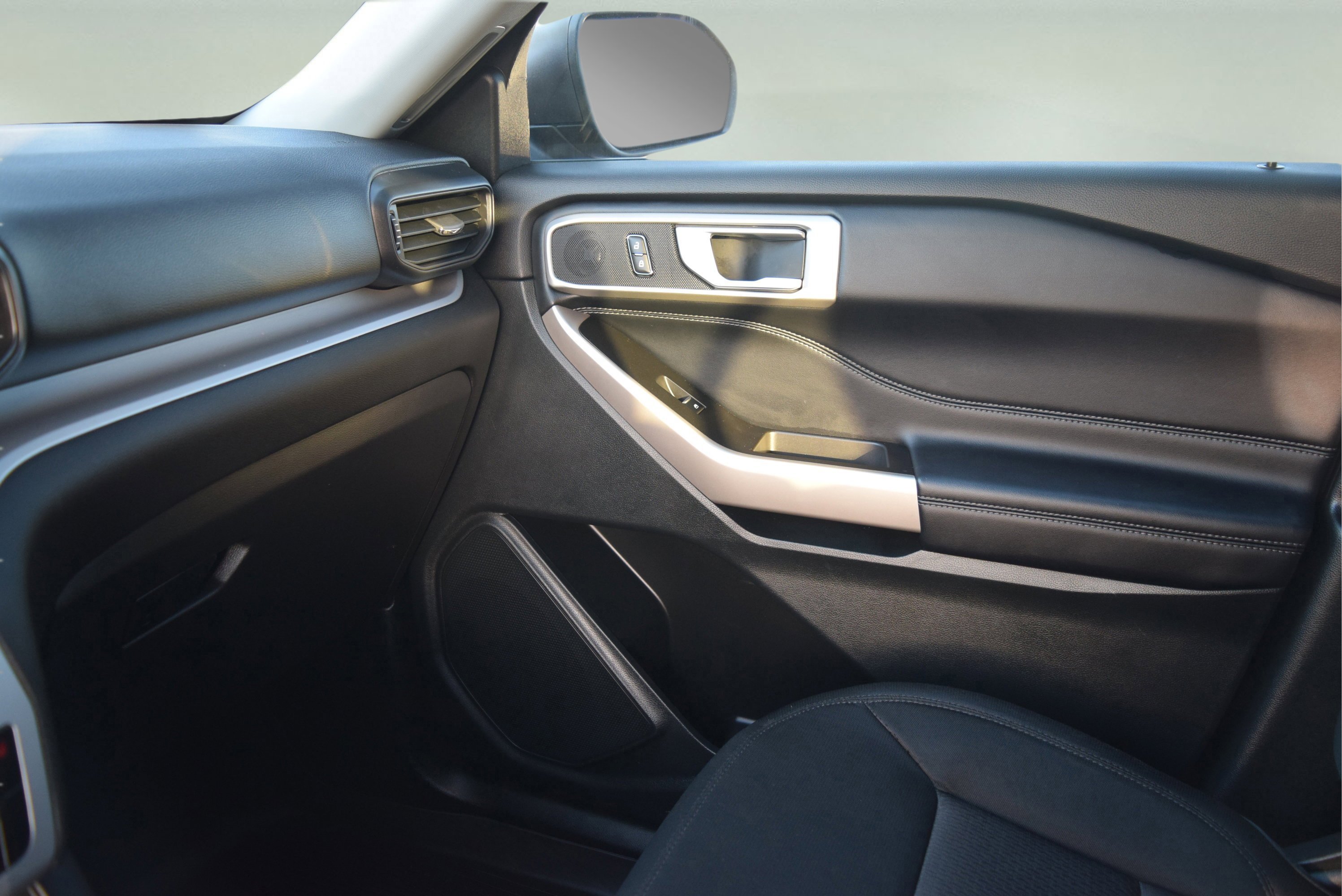 Certified 2023 Ford Explorer XLT image 15