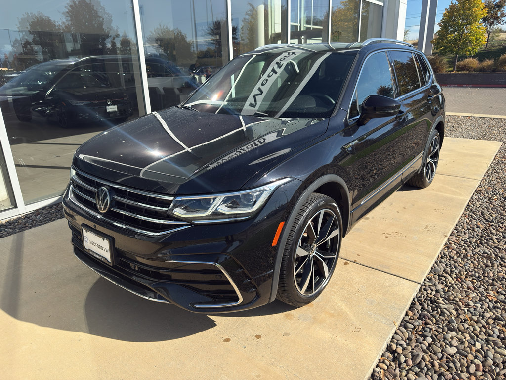 Used 2022 Volkswagen Tiguan SEL R-Line image 1