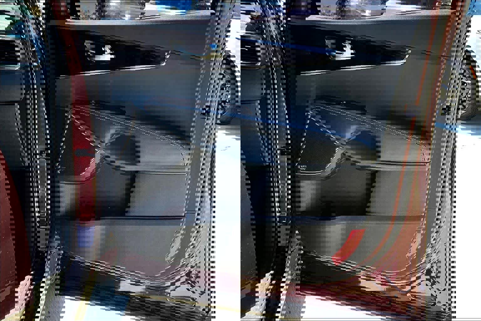 Used 2018 Kia Sorento SX image 22