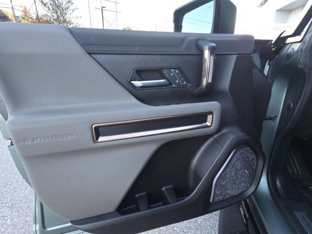 Used 2024 GMC Hummer EV 3X image 9