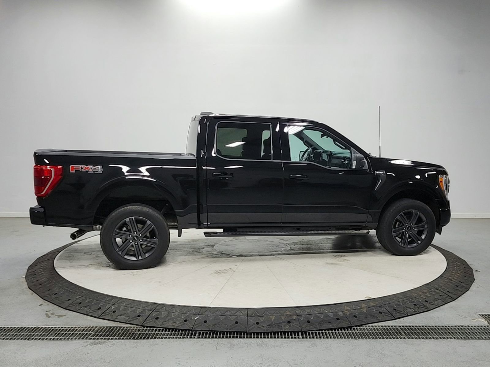 Used 2023 Ford F150 XLT w/ Equipment Group 302A High AWD/4WD image 8